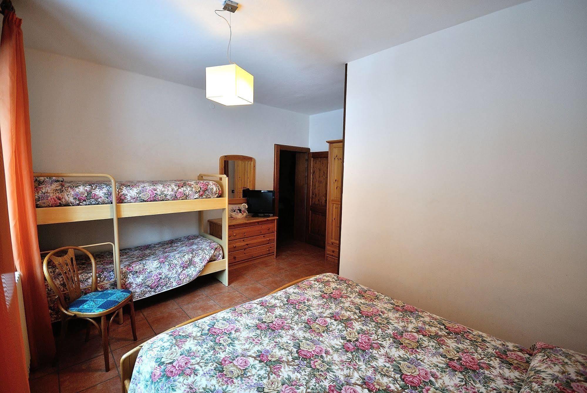 Albergo Morandi Valbondione Exterior foto