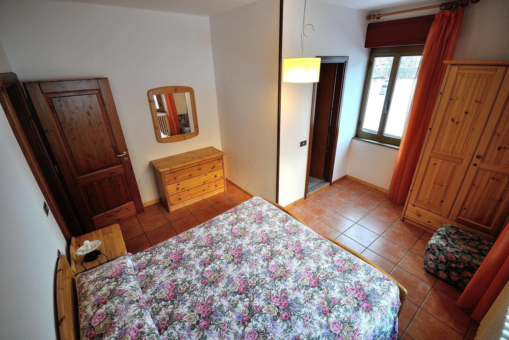 Albergo Morandi Valbondione Exterior foto